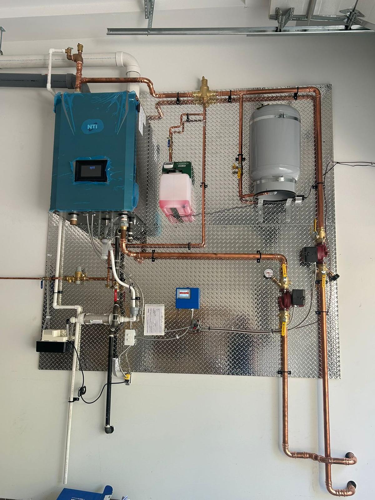 Snow melting hydronics manifold